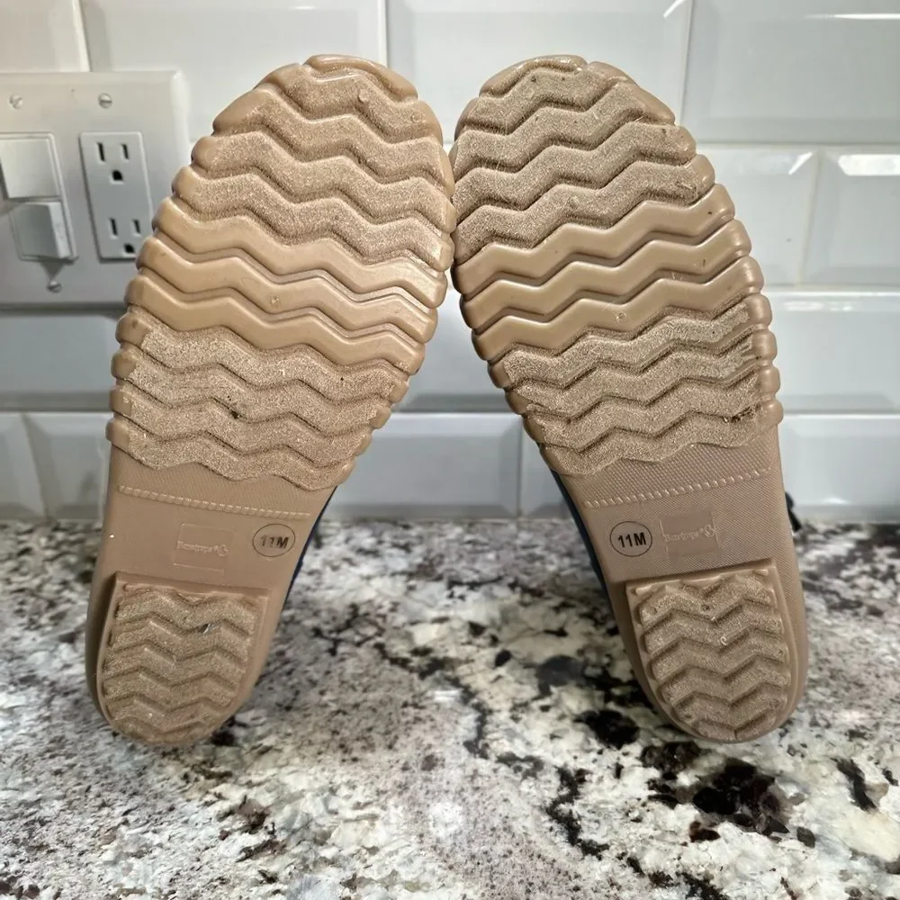 Baretraps Duck Boots Size 11 NWT